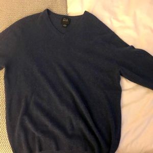 100% Cashmere V-neck Sweater